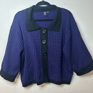 Jana, size Lg purple geometric plaid 3/4 wide sleeve button up collared cardigan